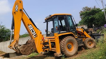 JCB 3dx Xpert Machine Loading Mud Tractor