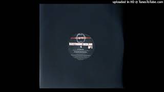 [EBED001-B2/EECD042-CD3-T10/EECD052-CD1-T04] Lee UHF - High Contrast (Rikki Arkitech's Kaotik RMX)