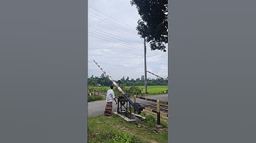 hand operated manual railgate #ytshorts #railtrack #railway #vairalshort #train #railwaycontent