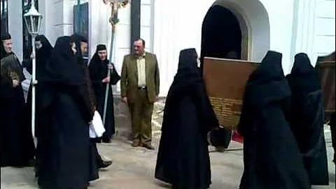 Manastirea Agapia - Slujba la Izvorul Tamaduirii - 20.04.2012, partea 1