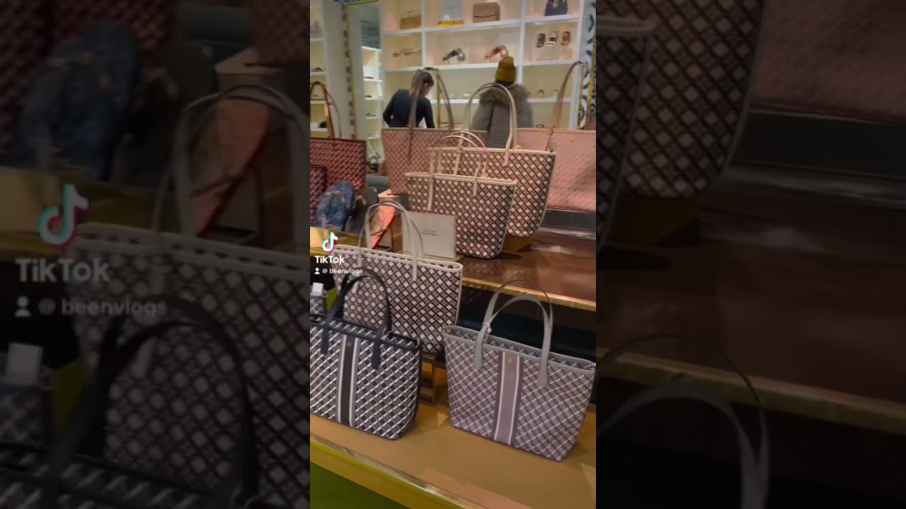 Retail therapy with me! 