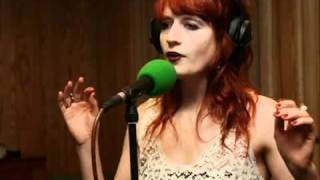 Miniatura del video "Florence and the Machine   Halo   (Beyonce Cover)   Radio 1's Live Lounge"