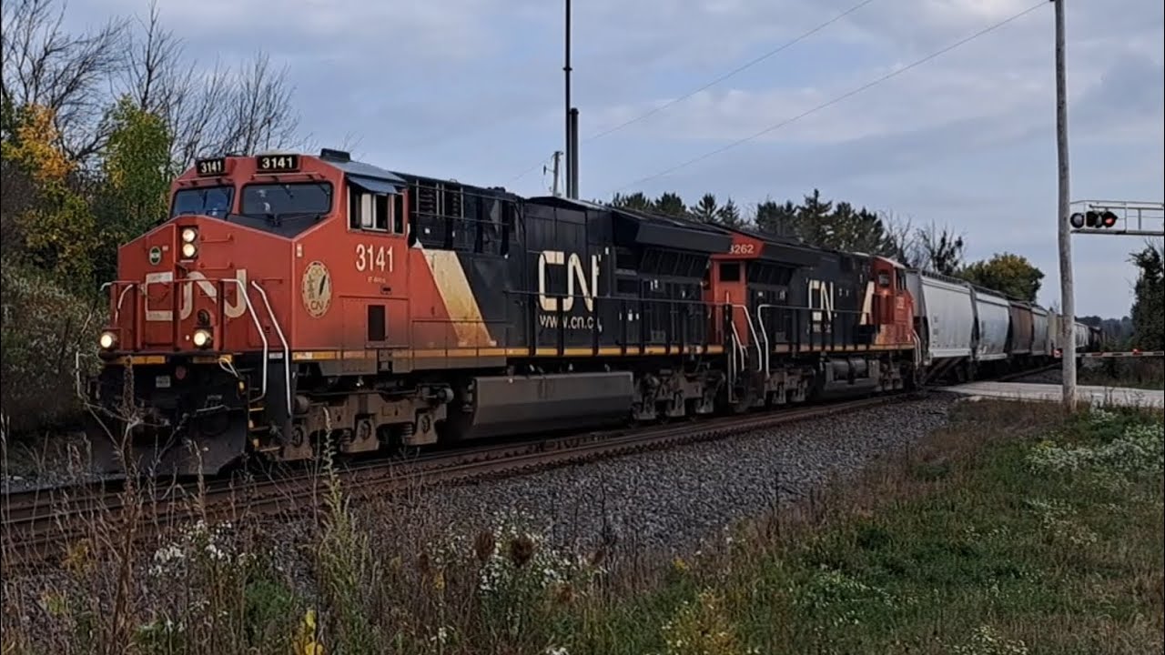 LOTS OF TRAINS! UP AC6000CW! CN railfaning. (Allenton, HYW D ...