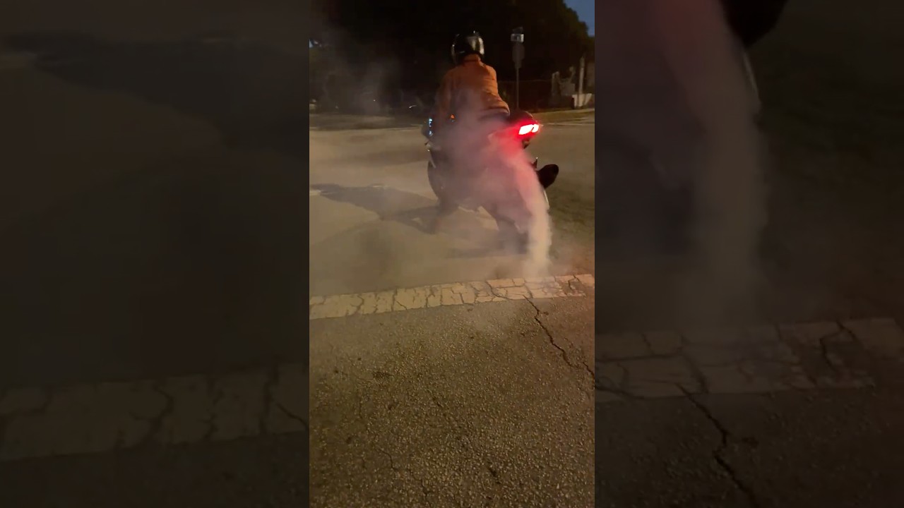 Suzuki GSXR600 Rev Limiter Burnout!
