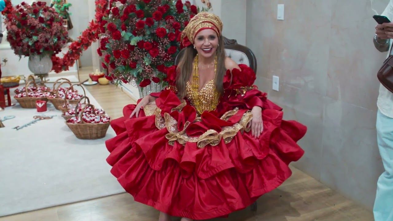 Batuque Orixás de Rua 2025 - Mãe Michelly da Cigana