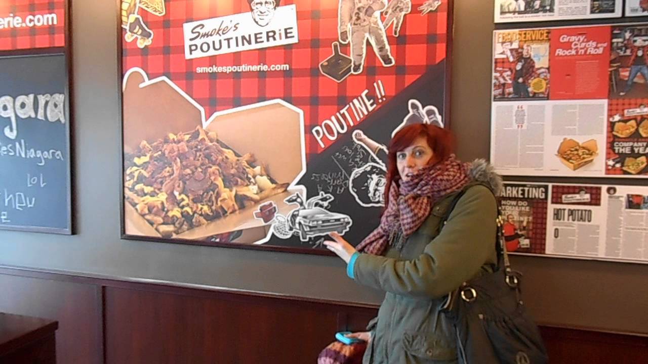 Smokes Poutine