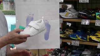 靴　子供の足　偏平足　足型計測　フットプリント　アシックス　ＣＰミニ　アーチパット加工　和歌山