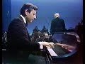 Capture de la vidéo Andre Previn Plays "Rhapsody In Blue" On The Bell Telephone Hour January 30Th 1966