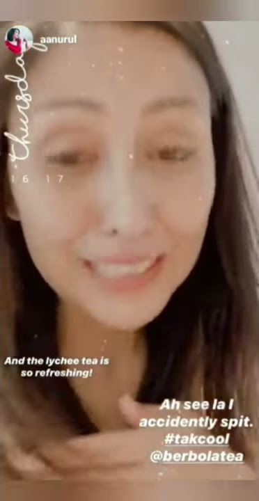 Nurul Aini review on Lychee Red Tea with Passionfruit Popping.