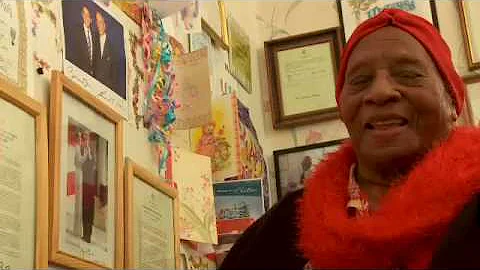 The oldest voter, 114-year old Gertrude Baines vot...