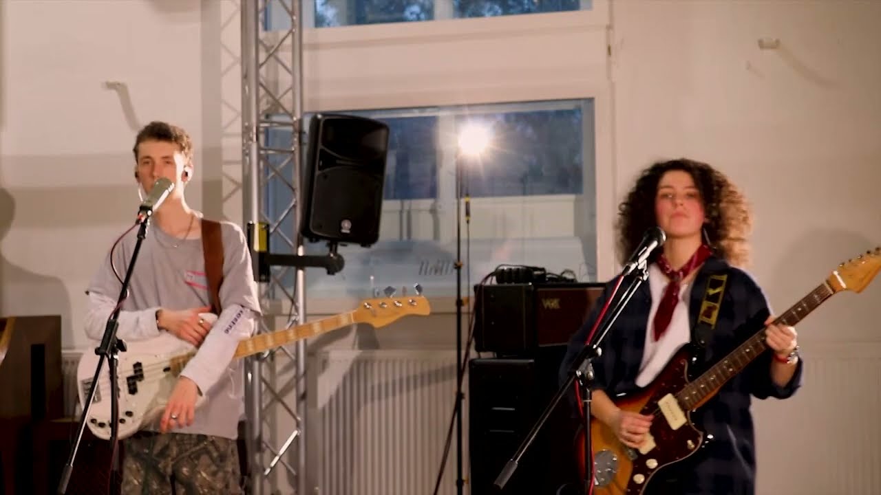 Love Me How You Need Me To (live)