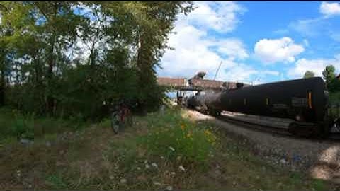 BNSF LPG eye level Rare green engine & CP Rail overhead rail bridge 360 VR Train Video Aug 10 2023