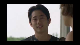 The walking dead S02E05-"We still have 11 condoms"