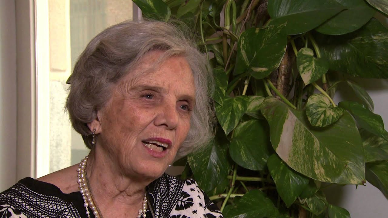 Elena Poniatowska, Premio Cervantes 2013 - YouTube