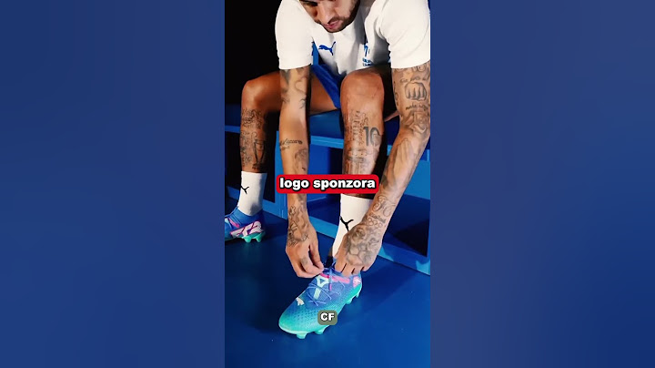 Proč si FOTBALISTI BARVÍ KOPAČKY NAČERNO? Tohle je důvod! 🧐⚽