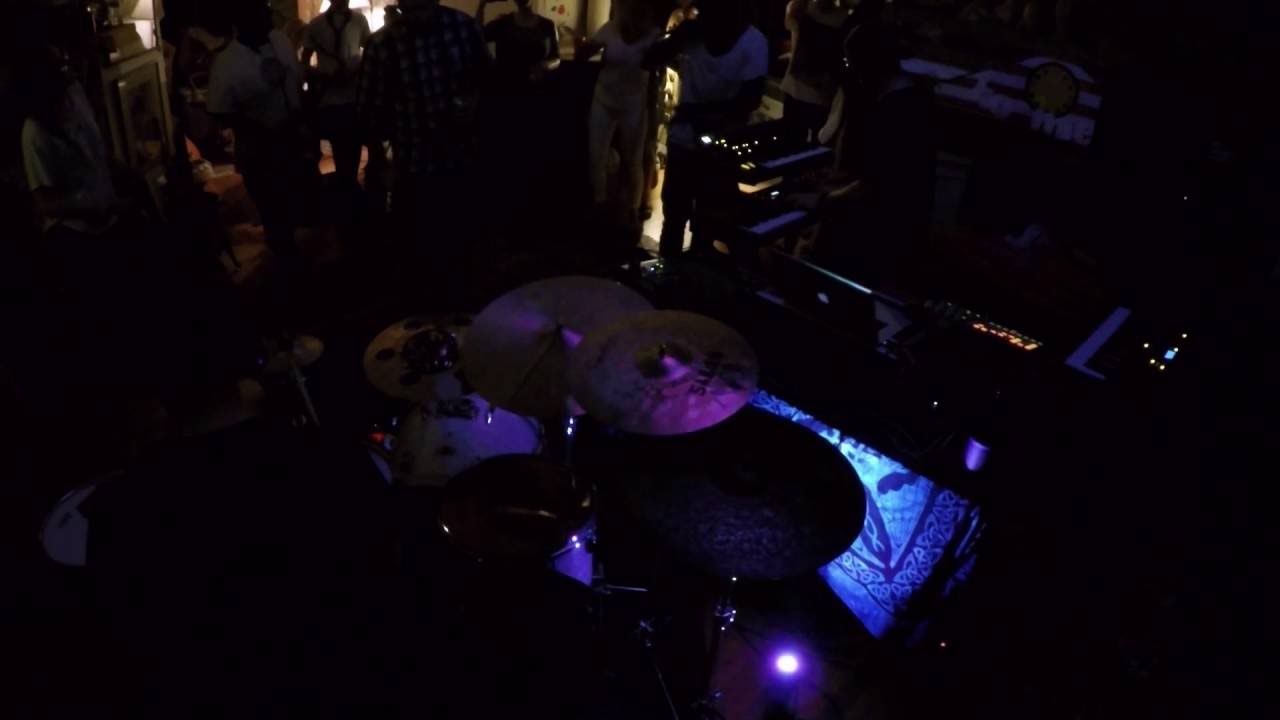 "2 is 8" (Lone) // Michael D'Angelo x Cameron Tinklenberg