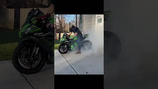 Zx10r burnout