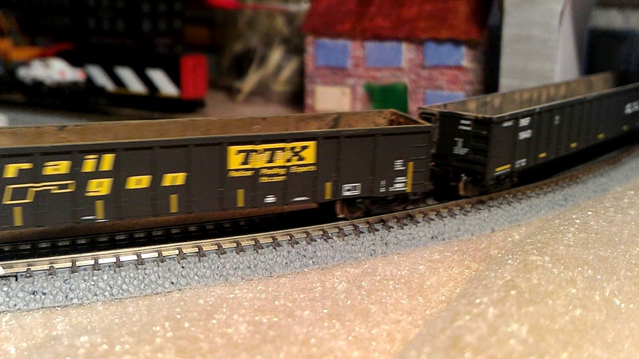 Z scale ES44AC   CP rail