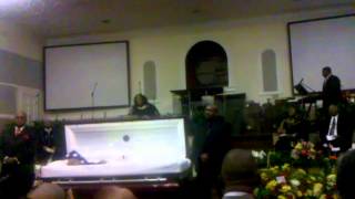 Farewell to Pastor John E. Stephens a Musical Tribute -3-009.3gp