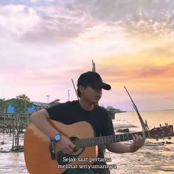 sejak saat pertama melihat senyumannya (nanakromansa) storywa