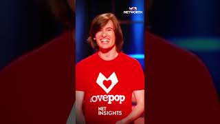 Sharks Fall in Love with This Magical 3D Card Business!