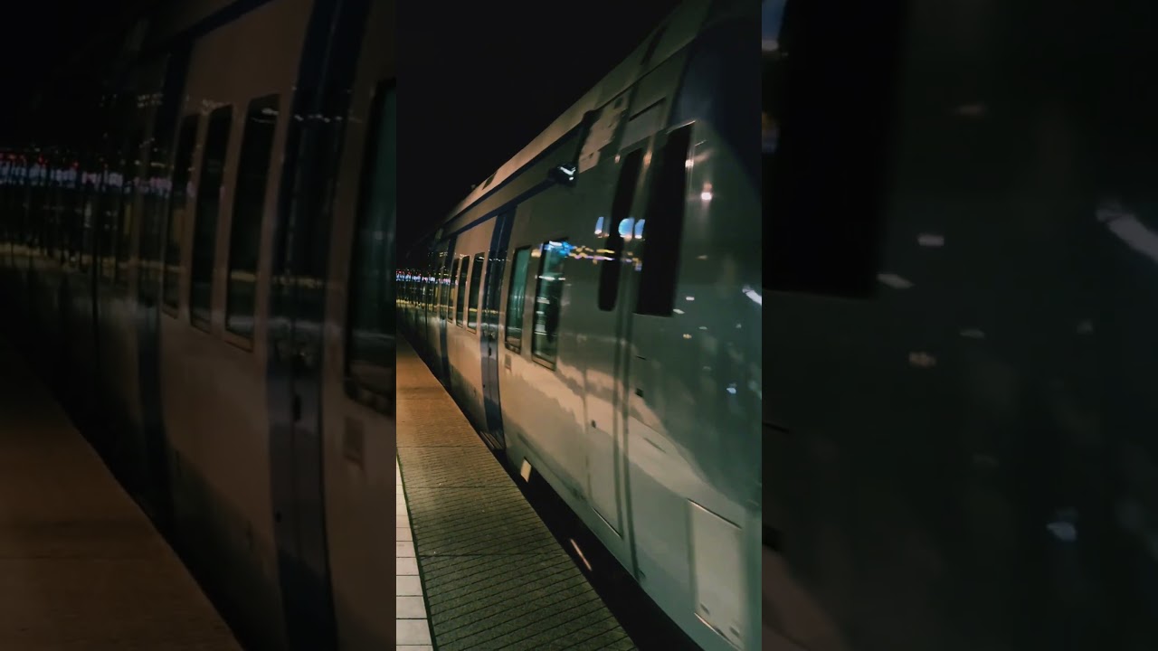 Beautiful train in Sweden. Please subscribe me for more videos. 