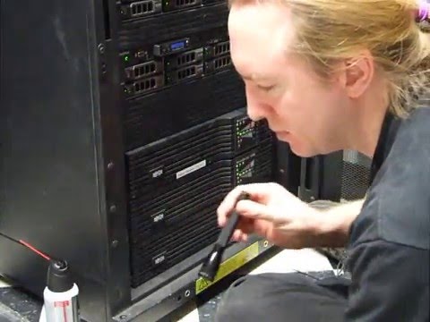 Changing Tripp Lite SU1500RTXL2Ua server UPS batteries