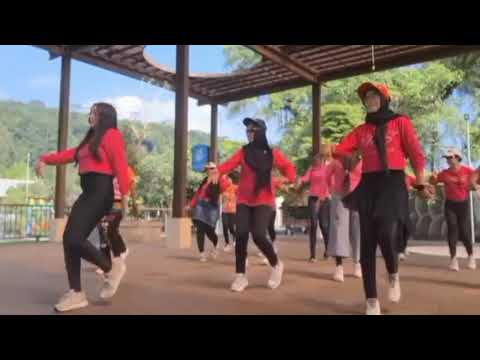 BUKIT CINTA - RAWA PENING LINE DANCE || KOREO BY COACH ASIH KEMUNING - DEMO BY DESTA W LINE DANCE