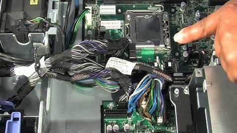 IBM System x 3630 M4 Installing the Lower Power Supply Card