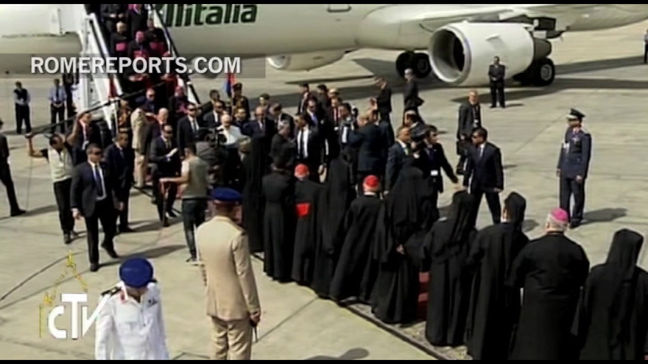 ⁣El Papa Francisco llega a Egipto