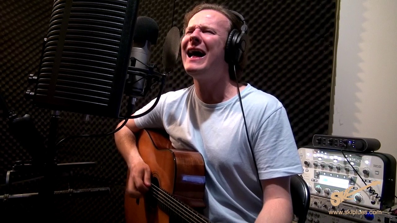 Crossroads - Robert Johnson - performed by Simon Kinny-Lewis