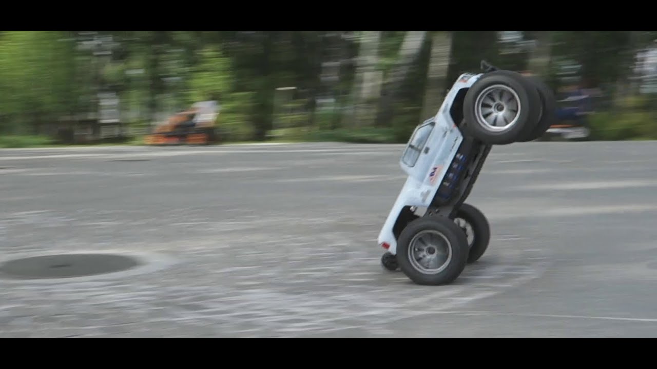Savage Flux XL Wheelie Machine in the park YouTube