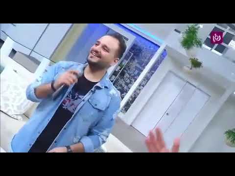 الثوب الاحمر