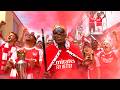 ROBBIE RECEIVES GUARD OF HONOUR FROM DR SPORTS!