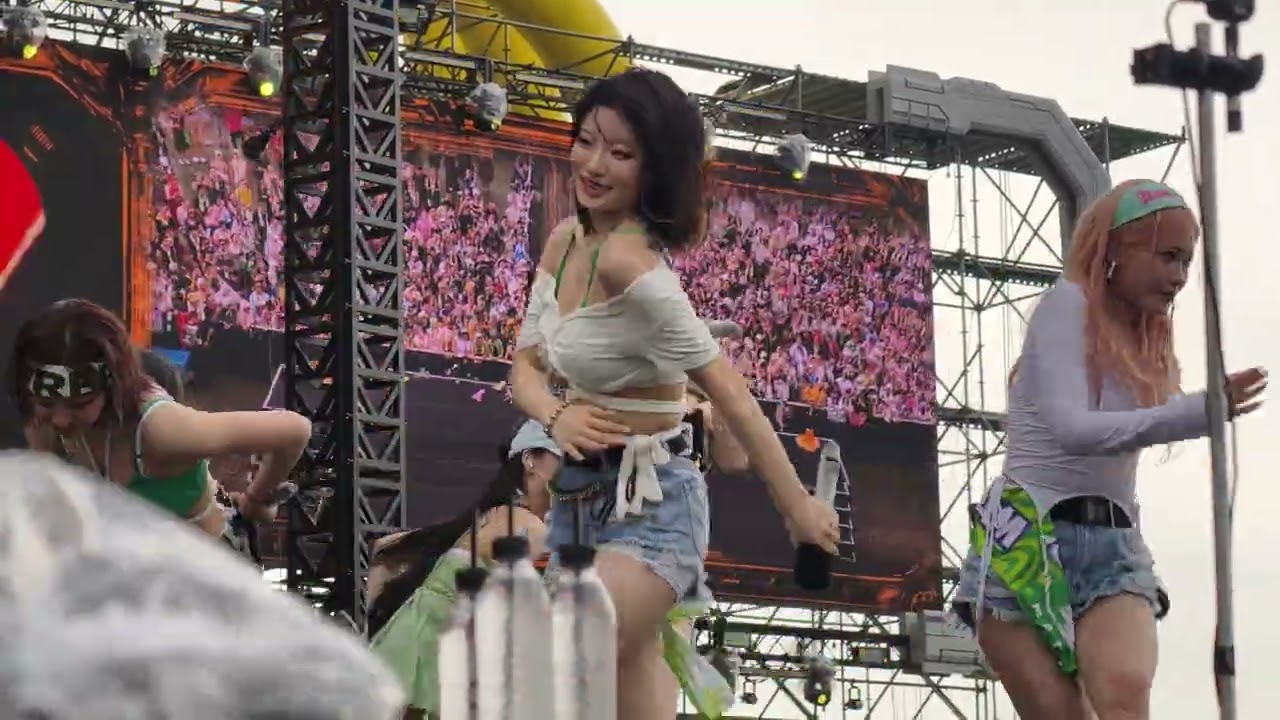 250704 Billlie @ Waterbomb Seoul 2025 (10/10)