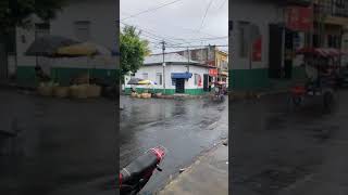 Que rica lluvia que cae en Chinandega.