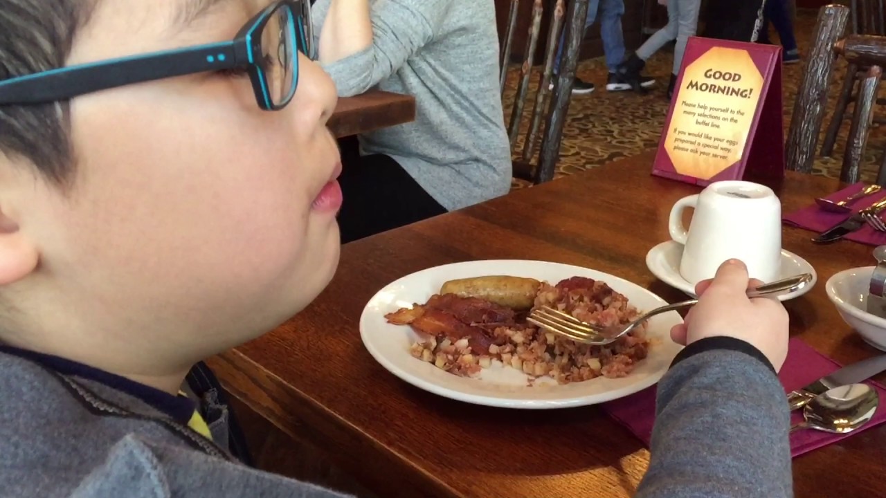 FREE Dining at Rocking Horse Ranch YouTube