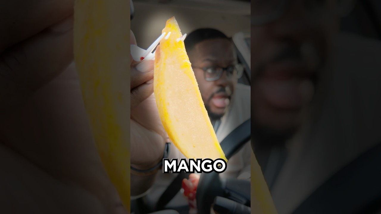 I Ate Fruit off the NYC Streets and paid for it. #foodreview #nyc #foodie #travel