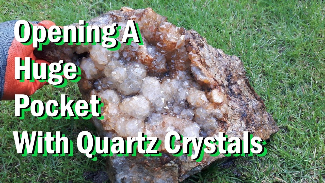 Bergkristal clusters vinden en pocket openen kristallen zoeken in