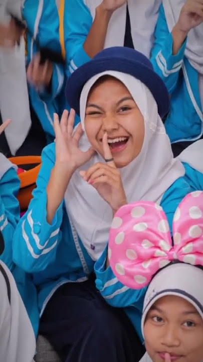janji janji seribu janji trend  mbak almet baju biru
