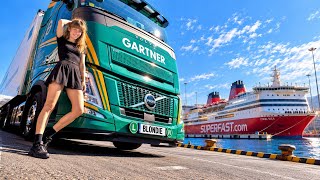 Solo Female Trucker: Genova Aquarium and 1500 km of Heavy Rain to Spain