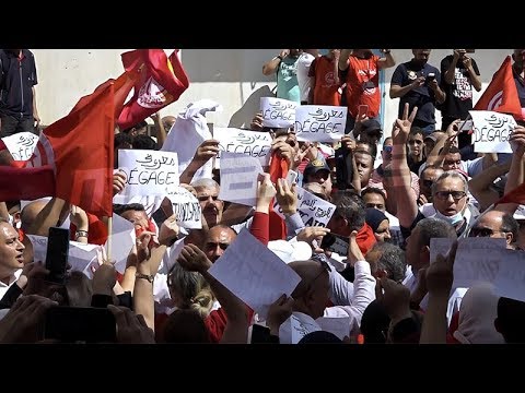 رافعين شعار ديغاج نقابات التونيسار ترفض تصريحات وزير النقل والتفويت في المؤسسة