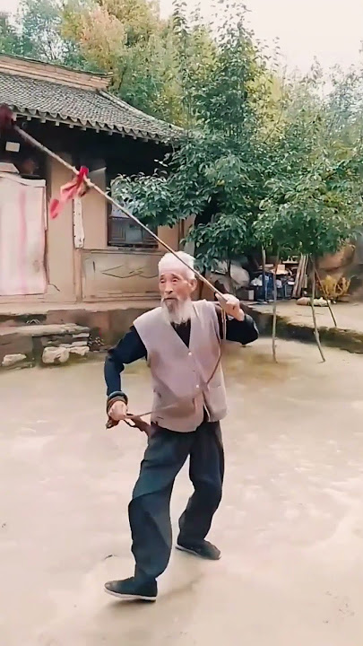 88-Year-Old Grandpa Exercises Rope Dart, China's Unique Hidden Weapon#Rope Dart