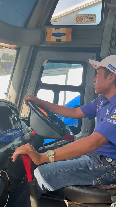 CARA OVER GIGINYA ALUS BANGET DRIVER BUS HARYANTO #shotsviral #poharyanto #busmania