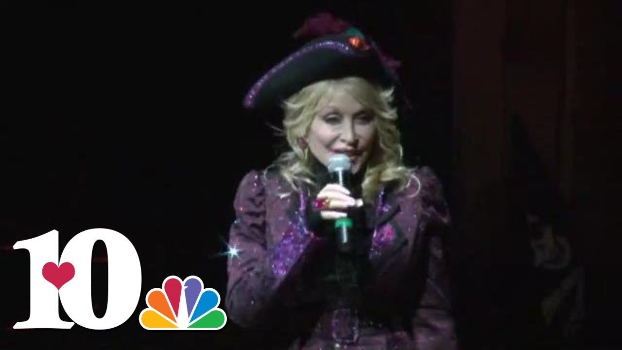 Dolly Parton opens new Pirates Voyage Dinner and Show in Pigeon