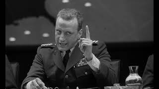 Dr. Strangelove (1964) - General Turgidson outlines war options Resimi