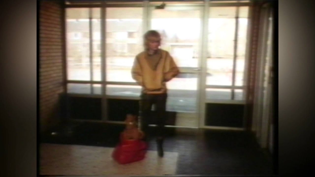 SchoolTV - Pauze klok, aankondiging Dodi Apeldoorn, intro 