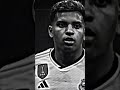 Cartão, Lesão e Tite: A saga de Rodrigo em campo! #shorts