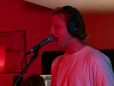 DUST       Live in studio version