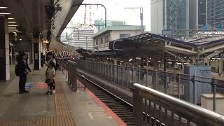 JR東京駅 東海道線ホームで荷物挟まりで防護無線発報！一時運転見合わせも！